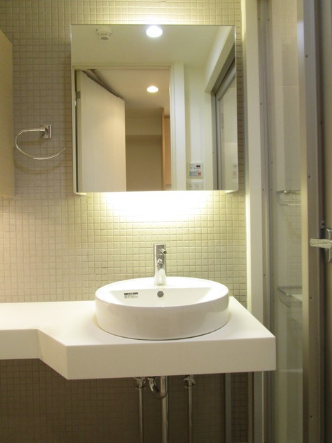 洗面設備　別住戸の参考写真です。