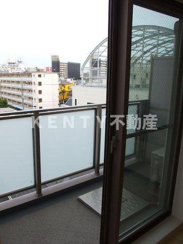 バルコニー　広々としたバルコニーです