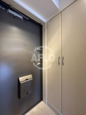 玄関　Gramercy Juso-higashi 3rd　玄関