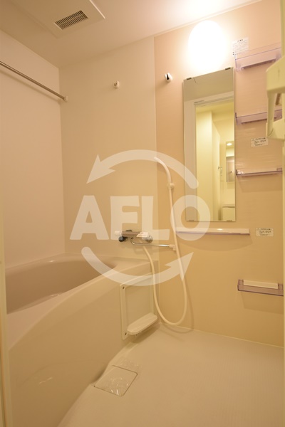 バス・シャワールーム　SERENiTE堺筋本町ＳＵＤ　風呂