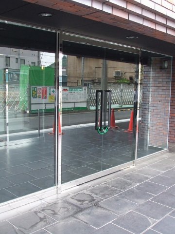 エントランス　「入口部分」