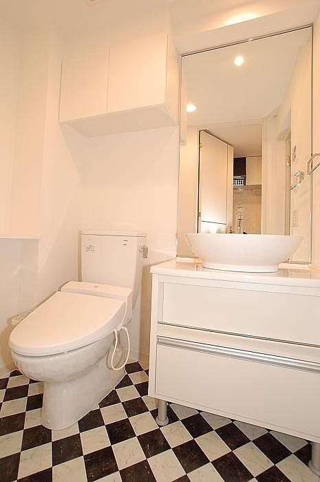 トイレ　※反転タイプ参考画像