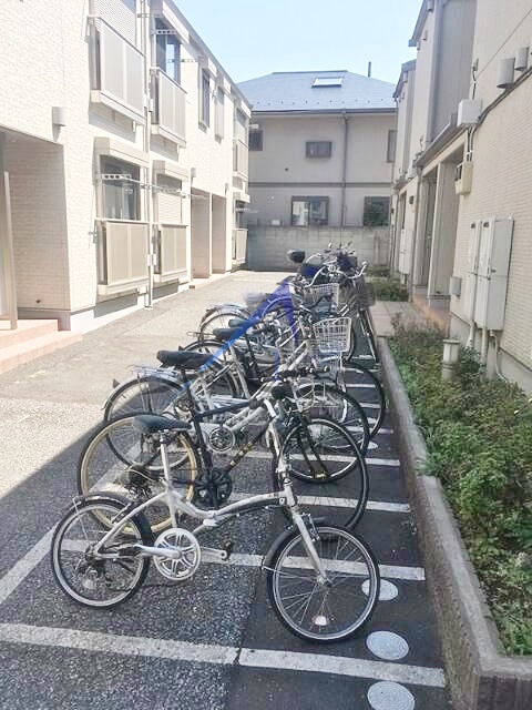 その他共有部分　駐輪スペースです。