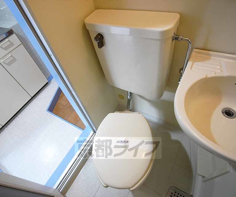 トイレ　清潔なトイレです。