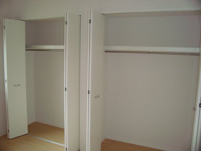 収納　洋室２