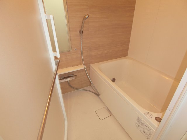 バス・シャワールーム　他のお部屋の参考写真となります。