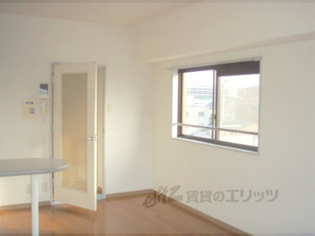 居室・リビング　居室