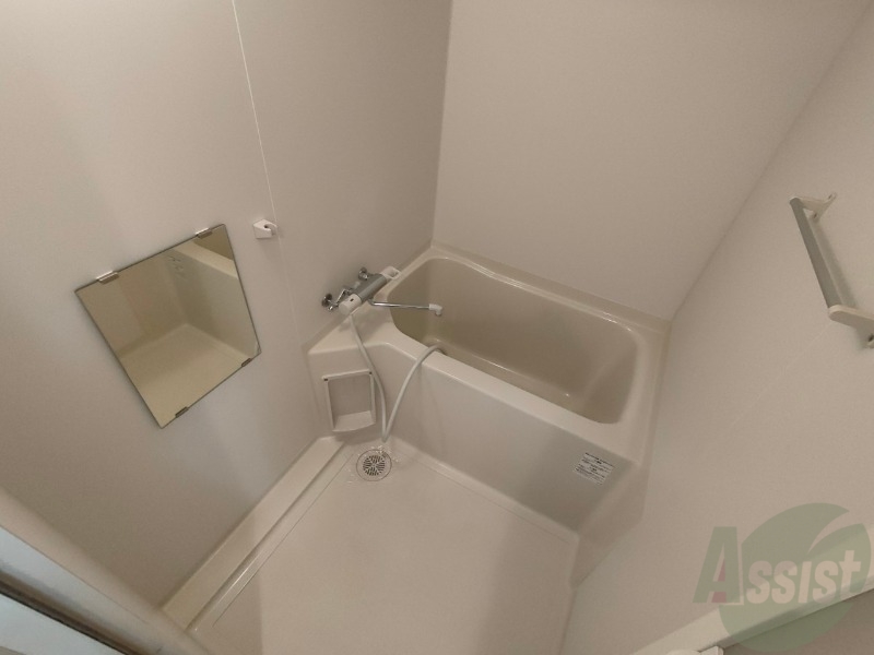 バス・シャワールーム　お風呂になります。一日の疲れを癒してくださいね。