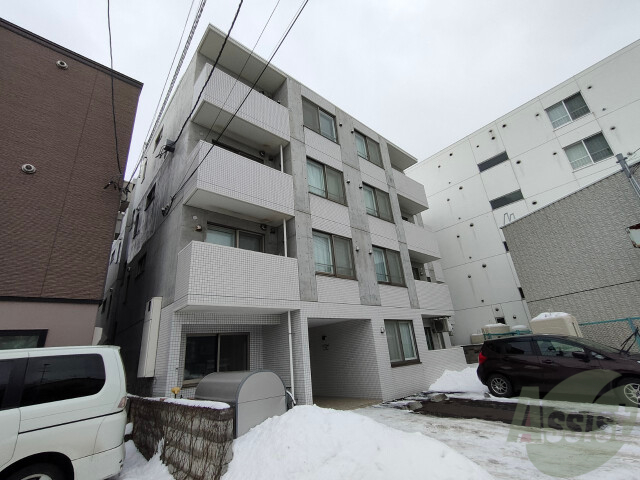 建物外観　札幌市東区北１２条東「ル・ファールＮ１２」