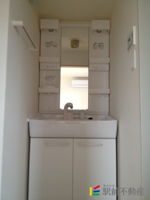 洗面設備　洗髪洗面化粧台