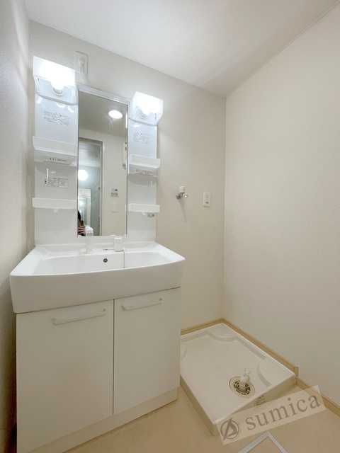 洗面設備　洗面脱衣所付き！独立洗面台が便利です♪♪