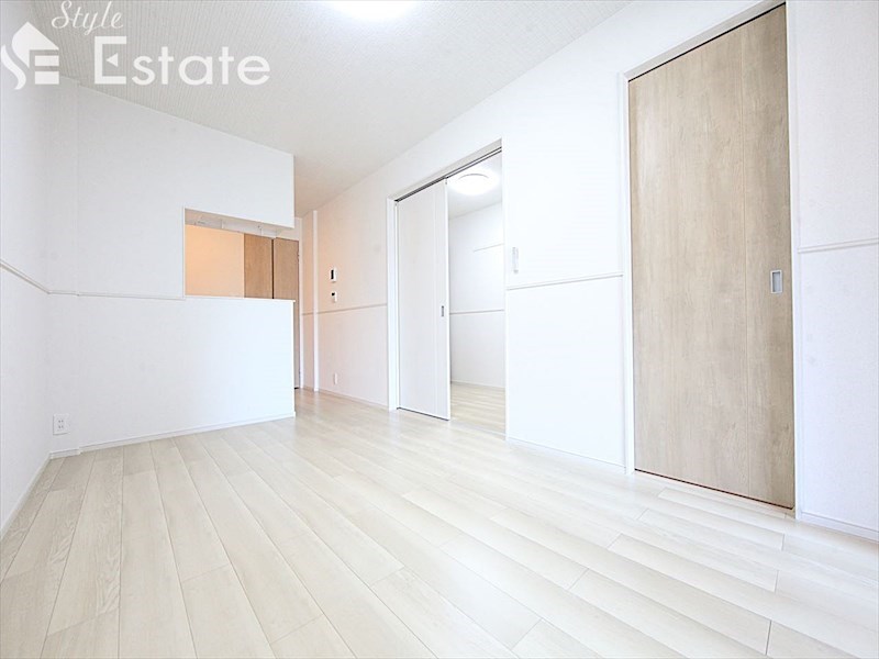 居室・リビング　内装