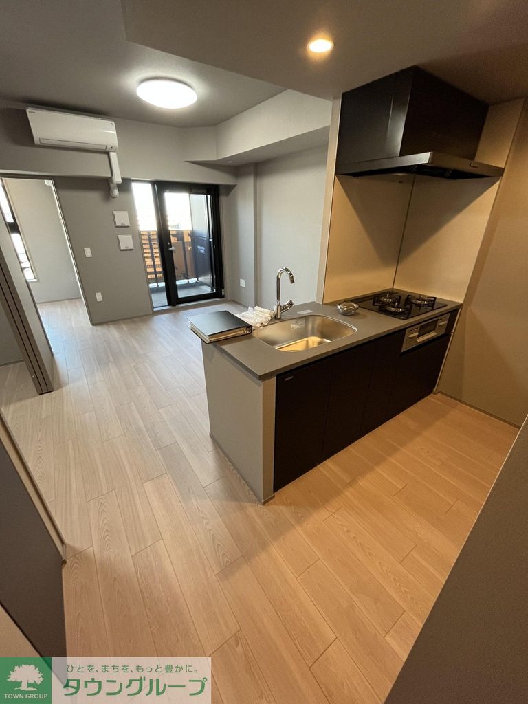 居室・リビング　玄関