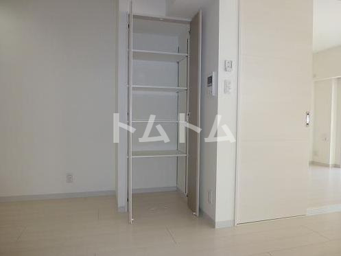 セキュリティ　TVモニターホンで急な来客でも安心ですね