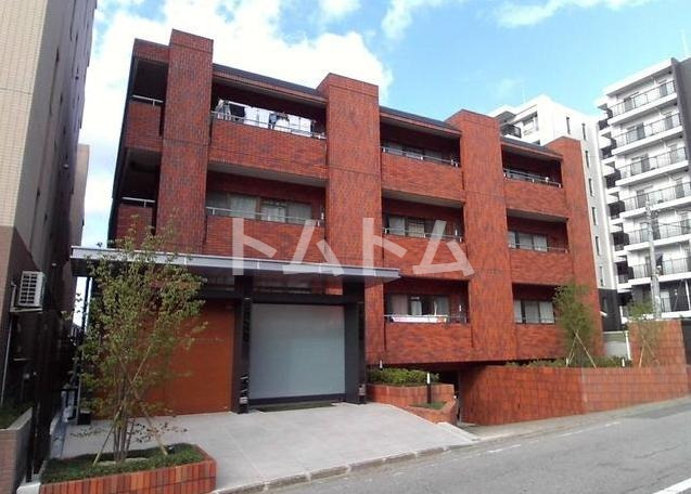 建物外観　鉄筋コンクリート造のマンションです