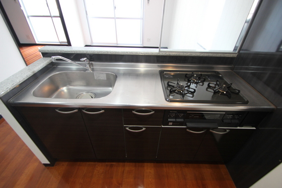 キッチン　※別部屋の写真です