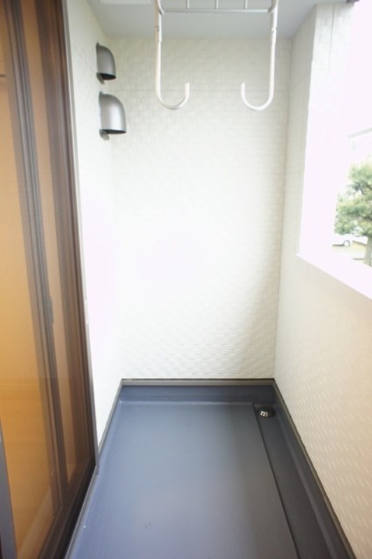 バルコニー　図面と現状に相違がある場合には現状を優先