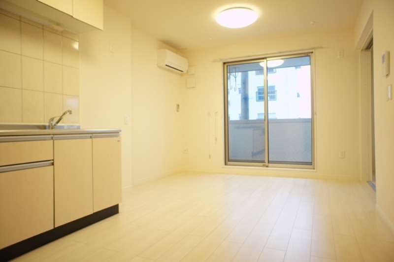 居室・リビング　図面と現状に相違がある場合には現状を優先