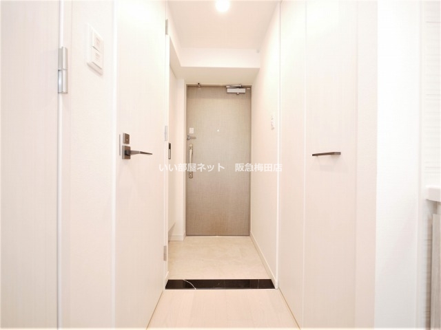 玄関　※同仕様写真となります。