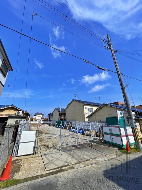 建物外観　外観（建設中）