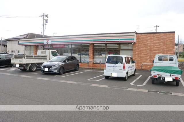 コンビニ　セブンイレブン（コンビニ）まで154m