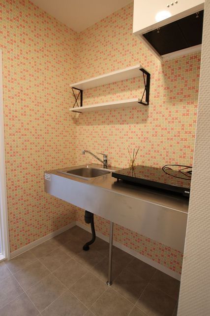 キッチン　ＩＨ備え付け