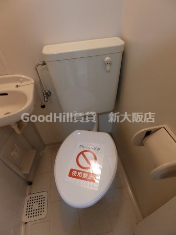 トイレ　ローズコーポ新大阪8