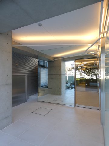 エントランス　エントランス