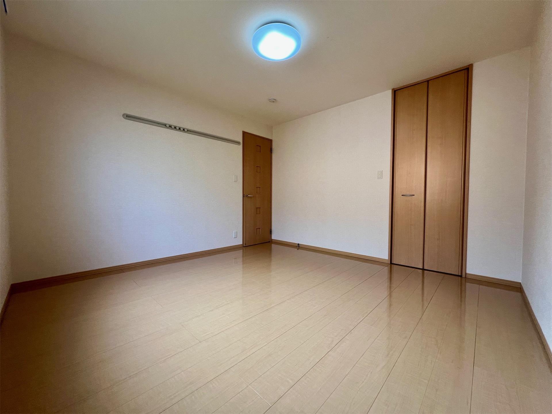 その他部屋・スペース　同タイプ室内（反転タイプ）