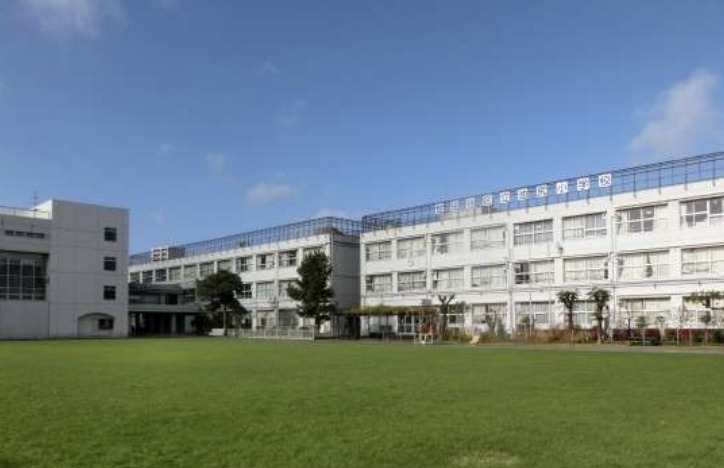 小学校　世田谷区立池尻小学校（小学校）まで356m