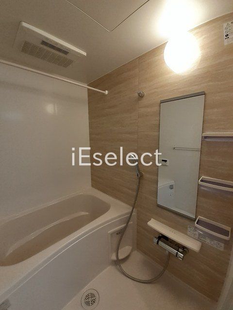 バス・シャワールーム　浴室乾燥機付きのバスルーム★