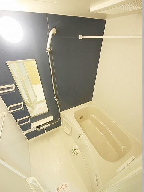 バス・シャワールーム　バスルーム