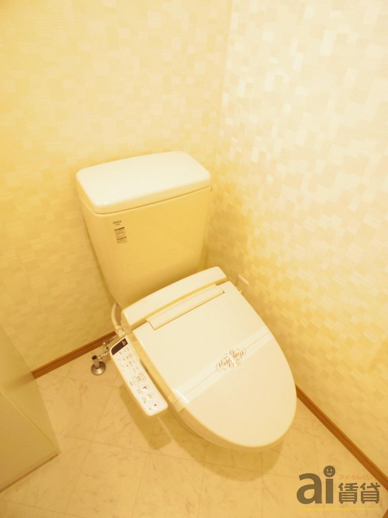 トイレ　※別号室写真です