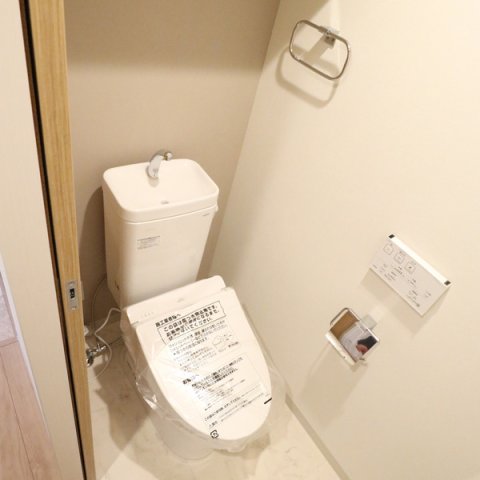 トイレ　別号室参考写真