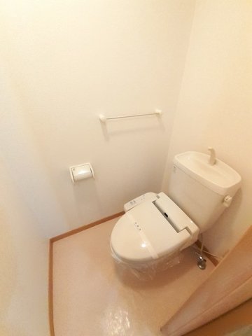 トイレ　トイレもきれいです