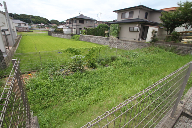 庭　家庭菜園もお楽しみいただけます。