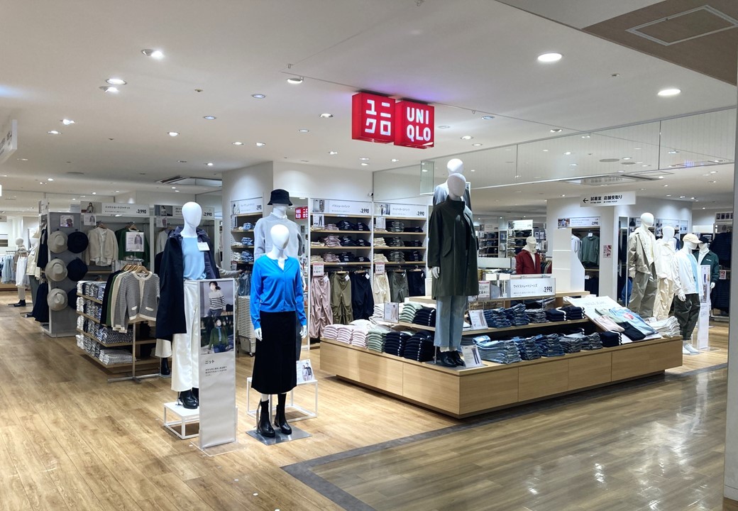 ショッピングセンター　ユニクロ住吉リブ店（ショッピングセンター）まで711m