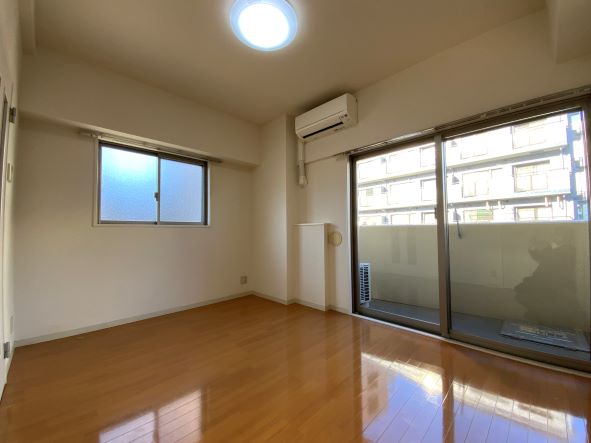 居室・リビング　同タイプ別部屋の写真です。