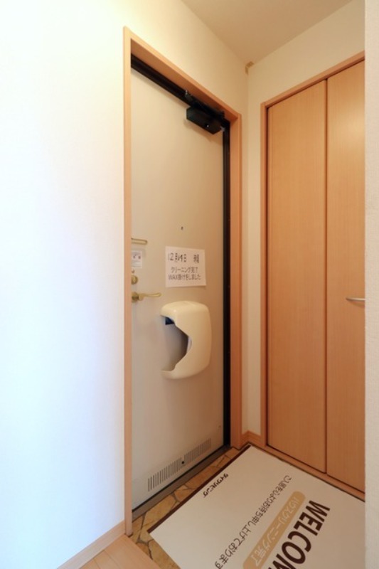 玄関　図面と現状に相違がある場合には現状を優先