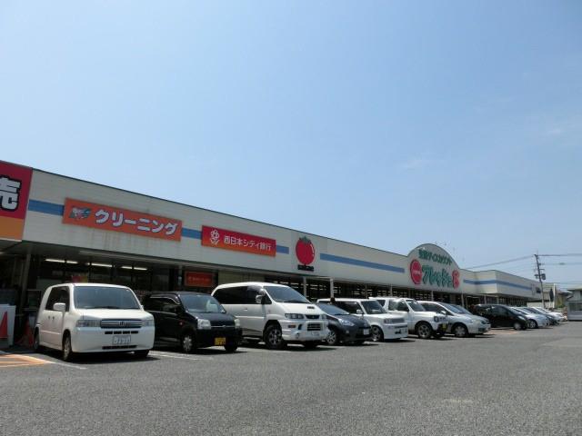中学校　浅川中学校（中学校）まで1090m