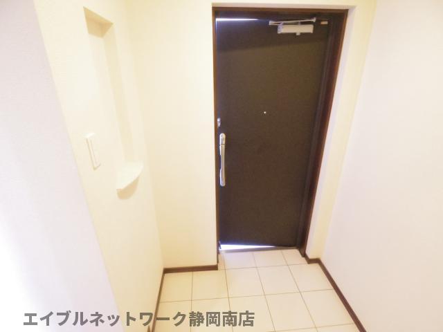 玄関　きれいな玄関です
