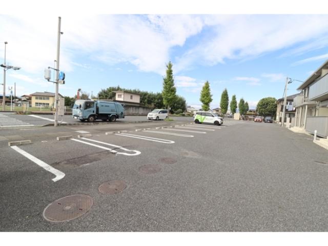 駐車場　駐車場