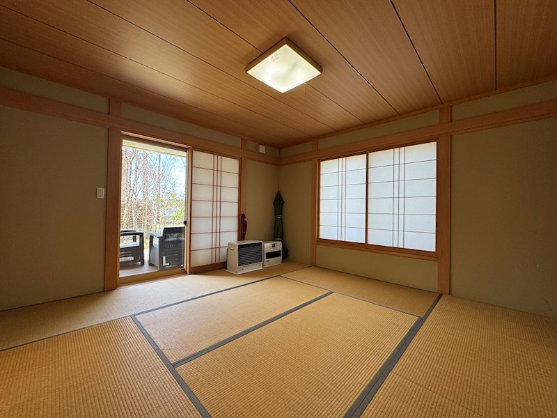 その他　和室からデッキにいけます！