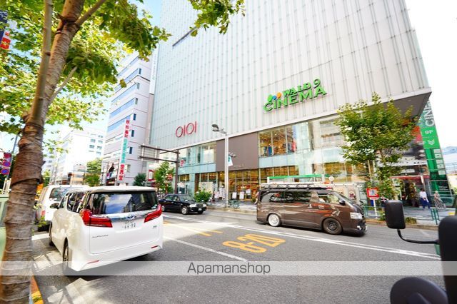 ショッピングセンター　新宿マルイ（ショッピングセンター）まで365m