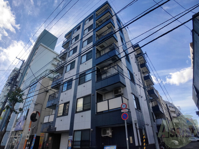 建物外観　札幌市中央区南５条西「サンライト南５条」