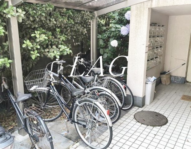 その他共有部分　駐輪場になります。