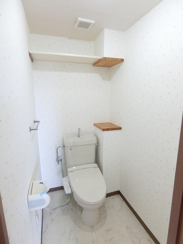 トイレ　※同仕様写真使用