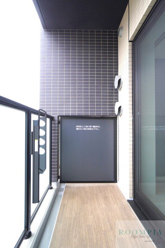 バルコニー　※同タイプの別のお部屋です。