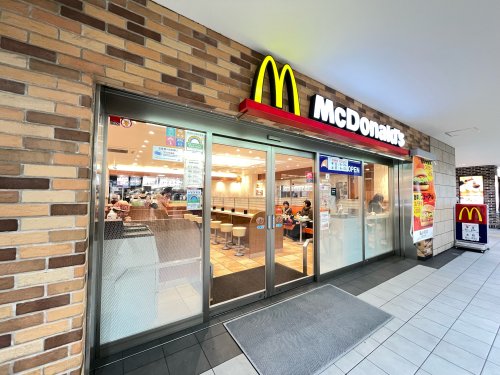 飲食店　マクドナルド 京王多摩センター店（飲食店）まで464m