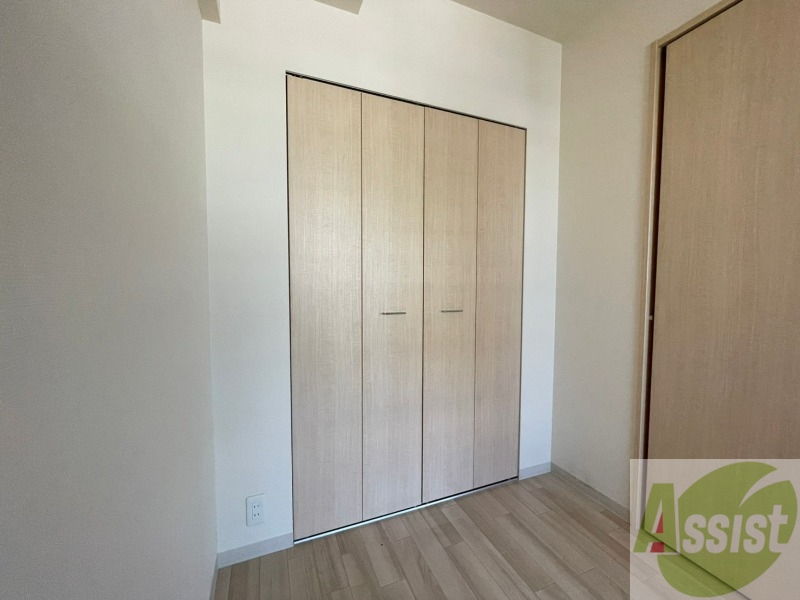収納　寝室の収納です。部屋がすっきり片付きます。